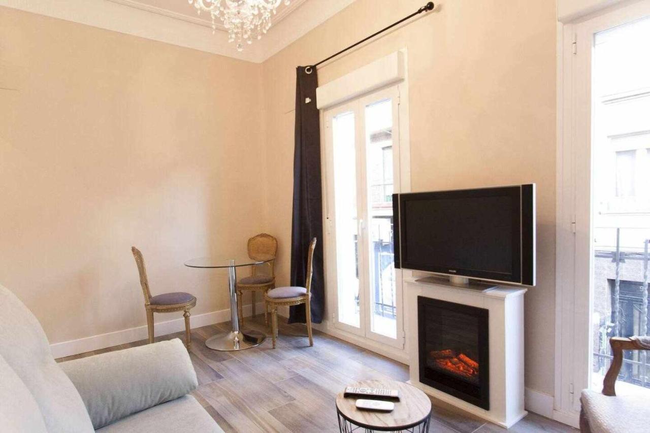 New Moderno Y Elegante Apartamento Centrico Мадрид Екстериор снимка