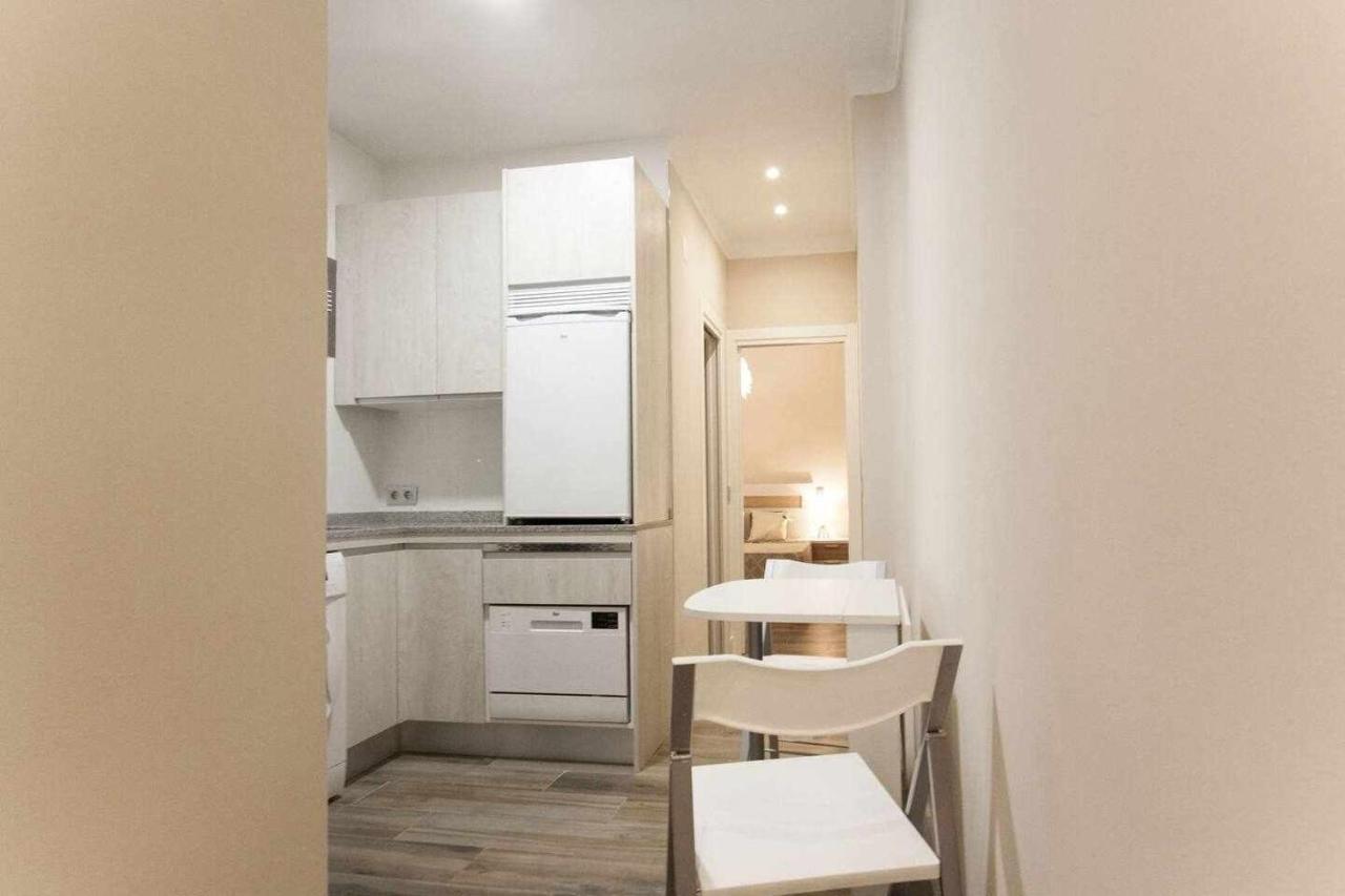 New Moderno Y Elegante Apartamento Centrico Мадрид Екстериор снимка